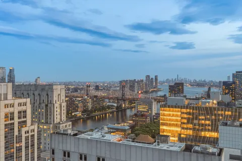 $8,950,000 | 422 East 72nd Street, Unit 40B/41AB | Lenox Hill
