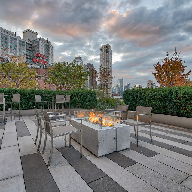 20 West 64th Street, Unit 41H Manhattan, NY 10023 - Photo 36 of 39 a outdoor view with a sitting space