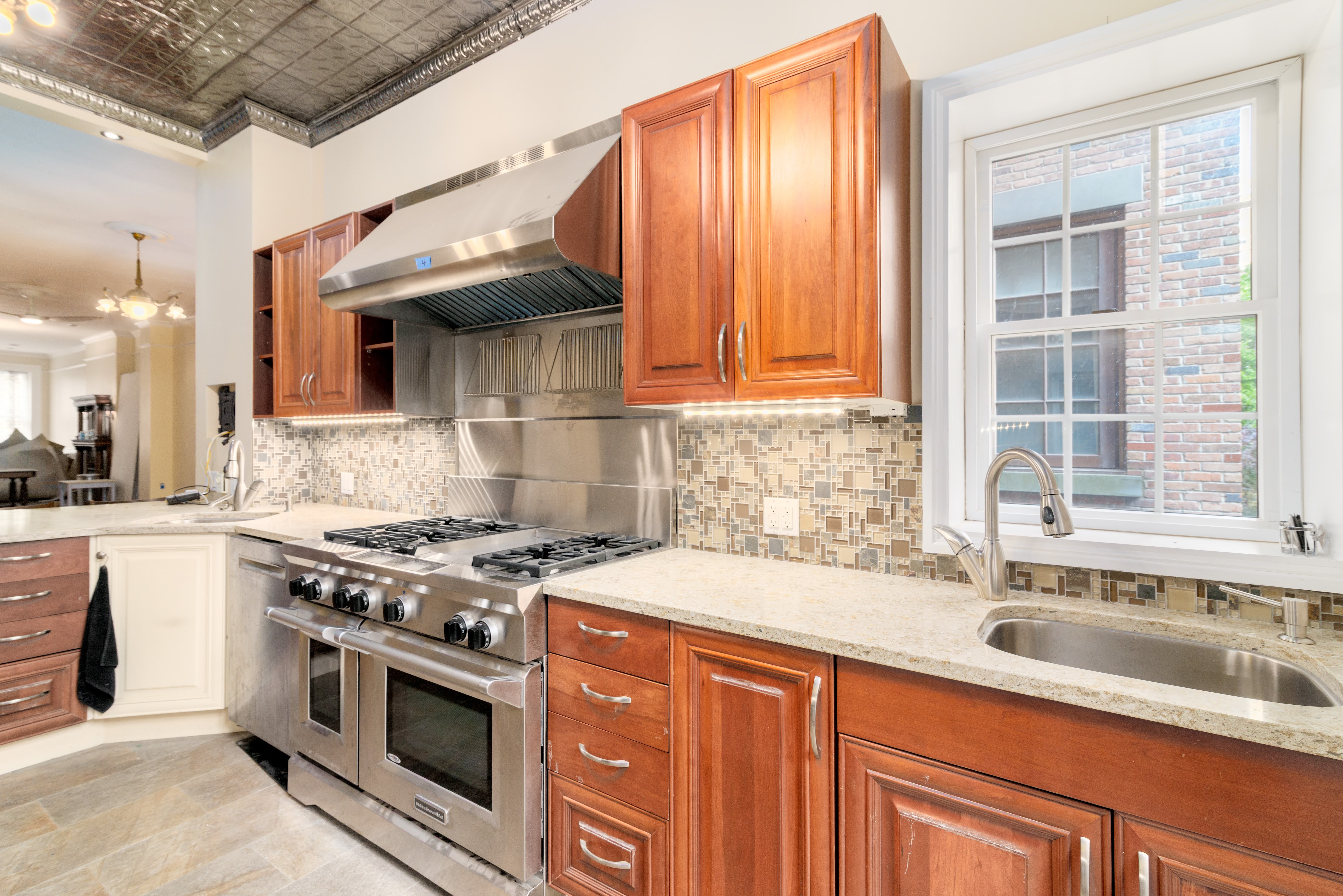 338 West 71st Street Manhattan, NY 10023 - Photo 5 of 26