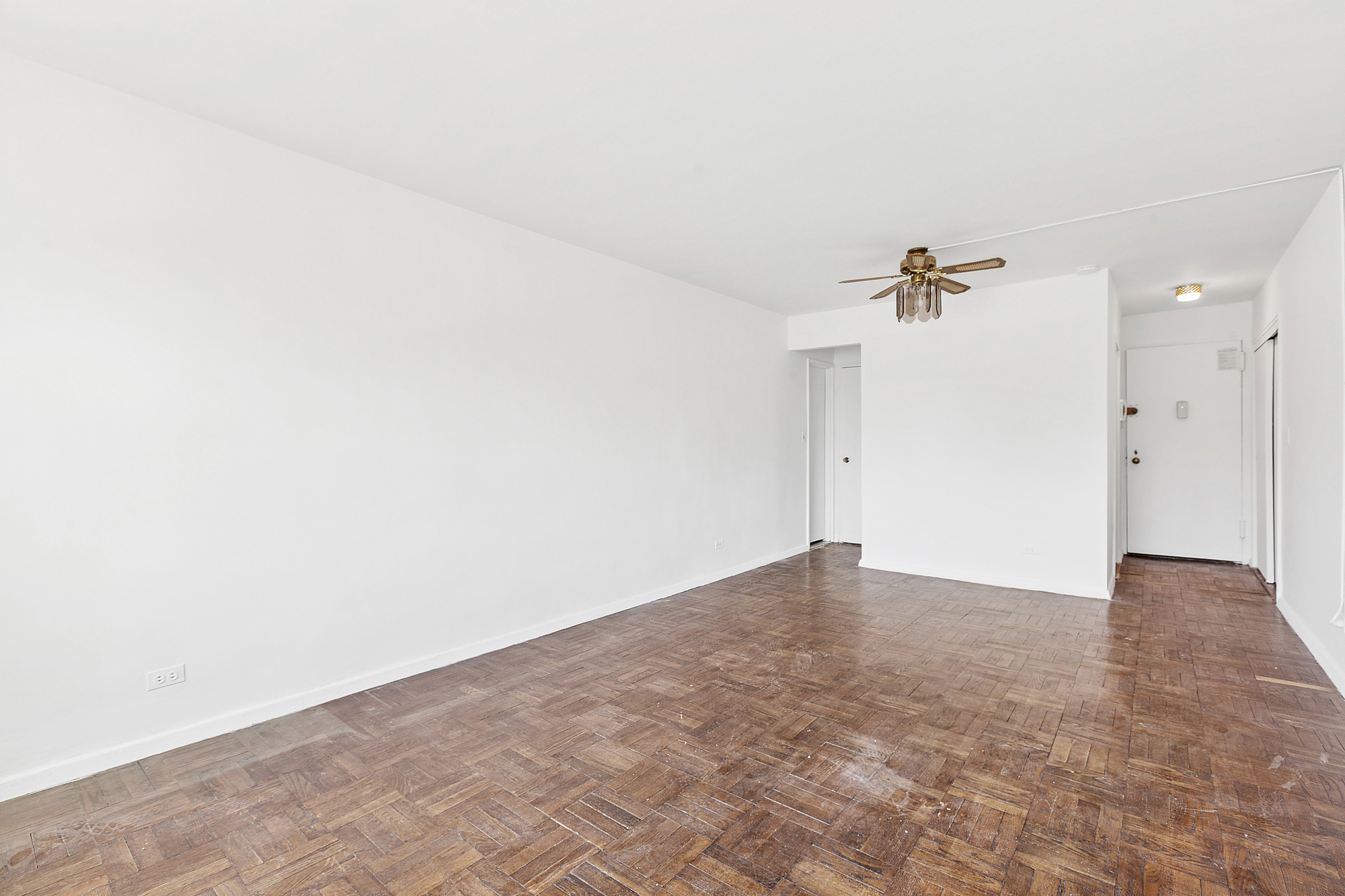 101 West 12th Street, Unit 10E Manhattan, NY 10011 - Photo 4 of 7