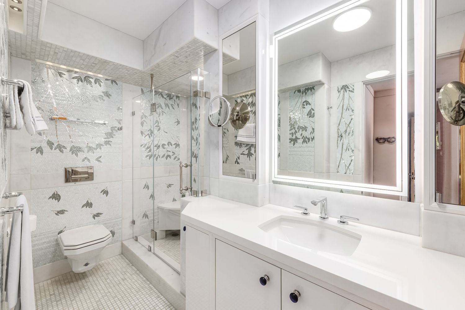 $2,050,000 | 2 5th Avenue, Unit 4C | Greenwich Village