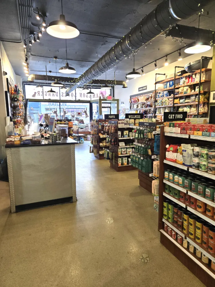 $6,976 | 5208 North Clark Street, Unit COMMERCIAL, Chicago, IL 60640