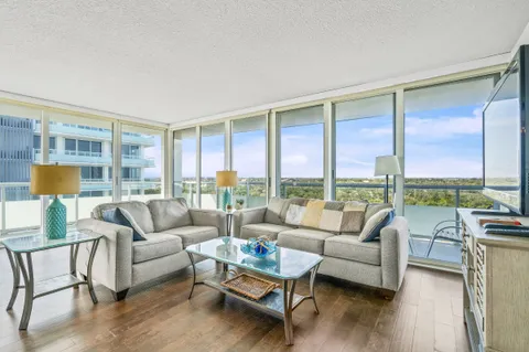 $849,000 | 3554 Ocean Drive, Unit 1101, Vero Beach, FL 32963