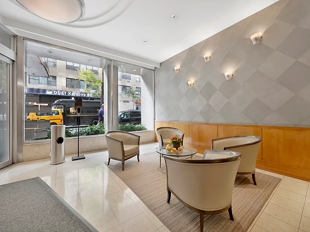 301 East 48th Street, Unit 5D Manhattan, NY 10017 - Photo 14 of 15