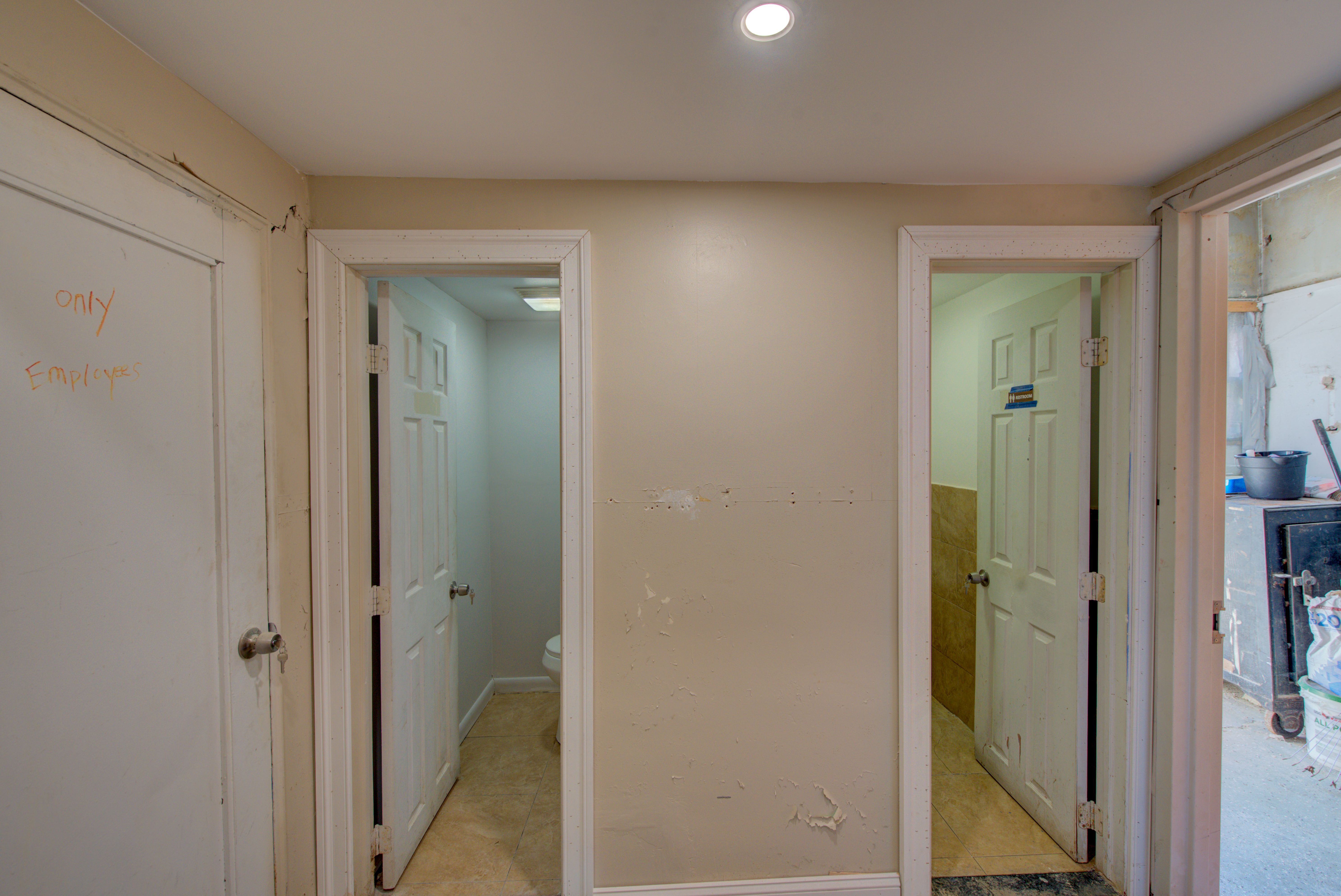5000 City Avenue Philadelphia, PA 19131 - Photo 15 of 38 a view of a bathroom from a hallway