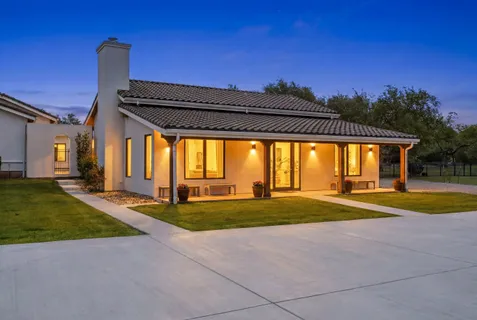 $3,199,000 | 242 Winning Colors, Austin, TX 78737