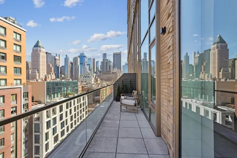$2,500,000 | 505-513 West 43rd Street, Unit 10B | Hell's Kitchen