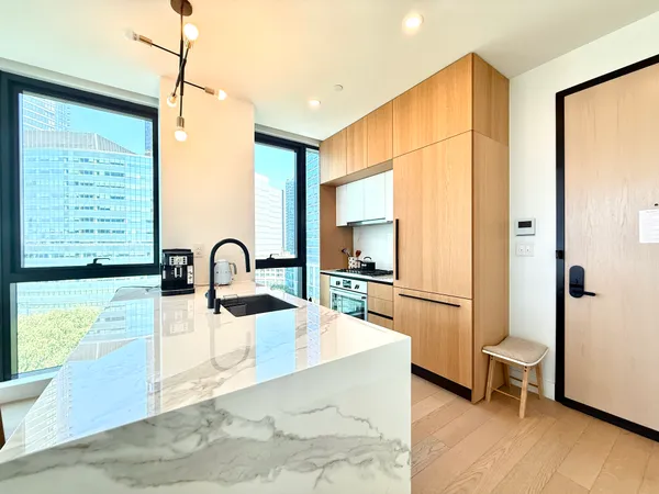 $1,599,000 | 4507 Court Square, Unit 2D | Long Island City
