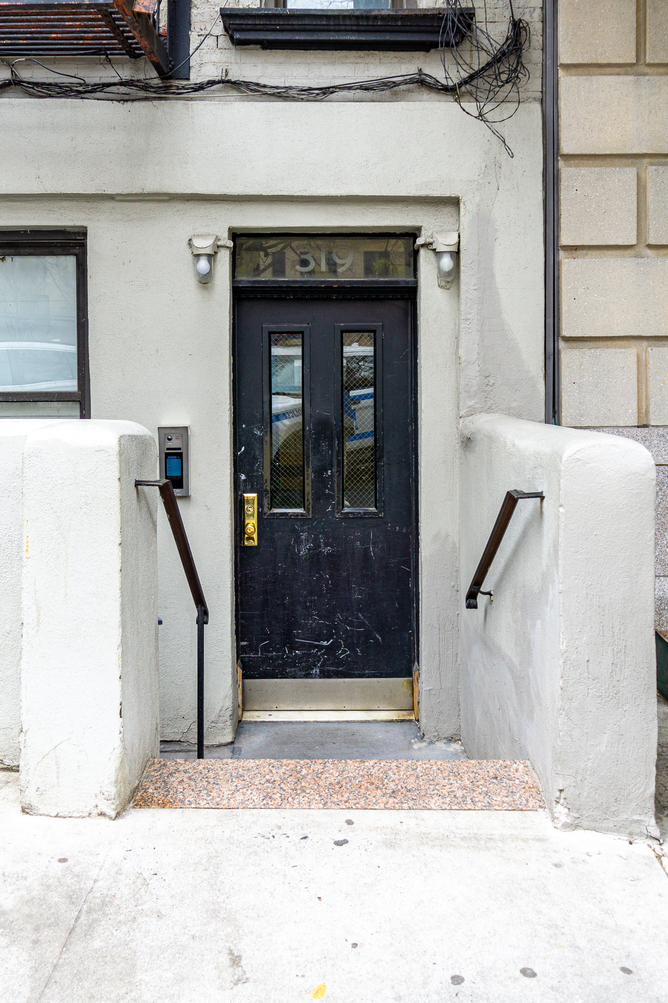 319 East 5th Street, Unit B Manhattan, NY 10003 - Photo 12 of 17 a view of entryway and hall