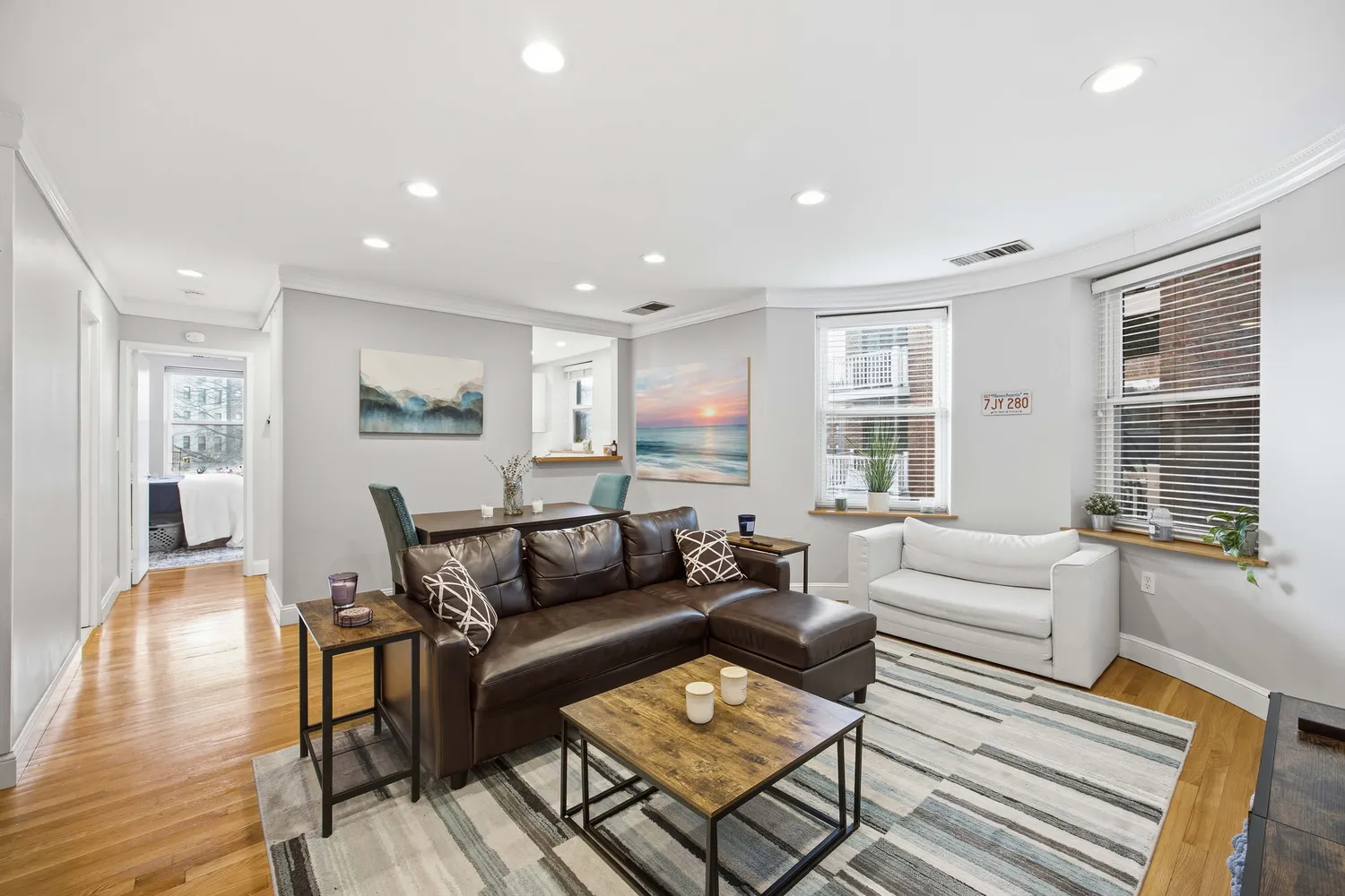 $925,000 | 96 Gainsborough Street, Unit 205W, Boston, MA 02115