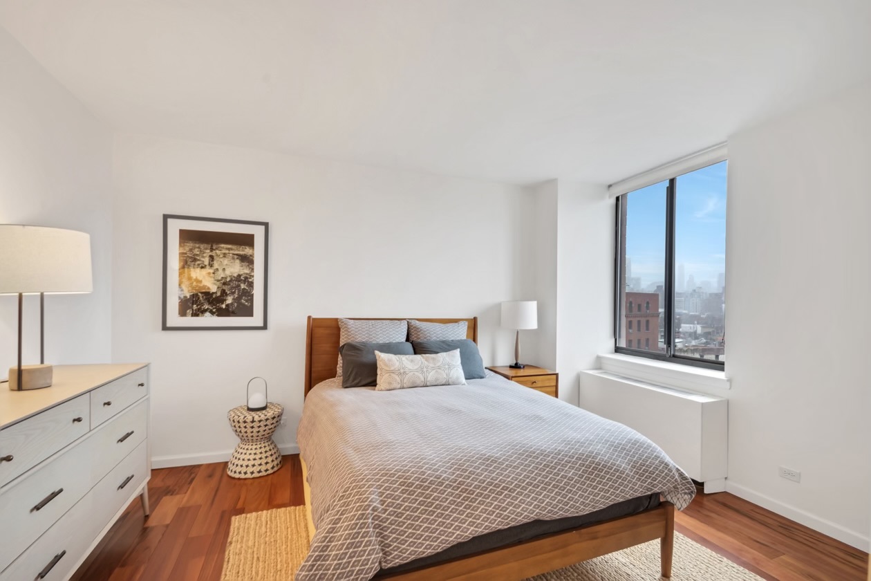 140 Charles Street, Unit 14D Manhattan, NY 10014 - Photo 3 of 6