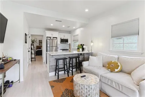 $315,000 | 1117 Ninth Street, Unit 202, New Orleans, LA 70115