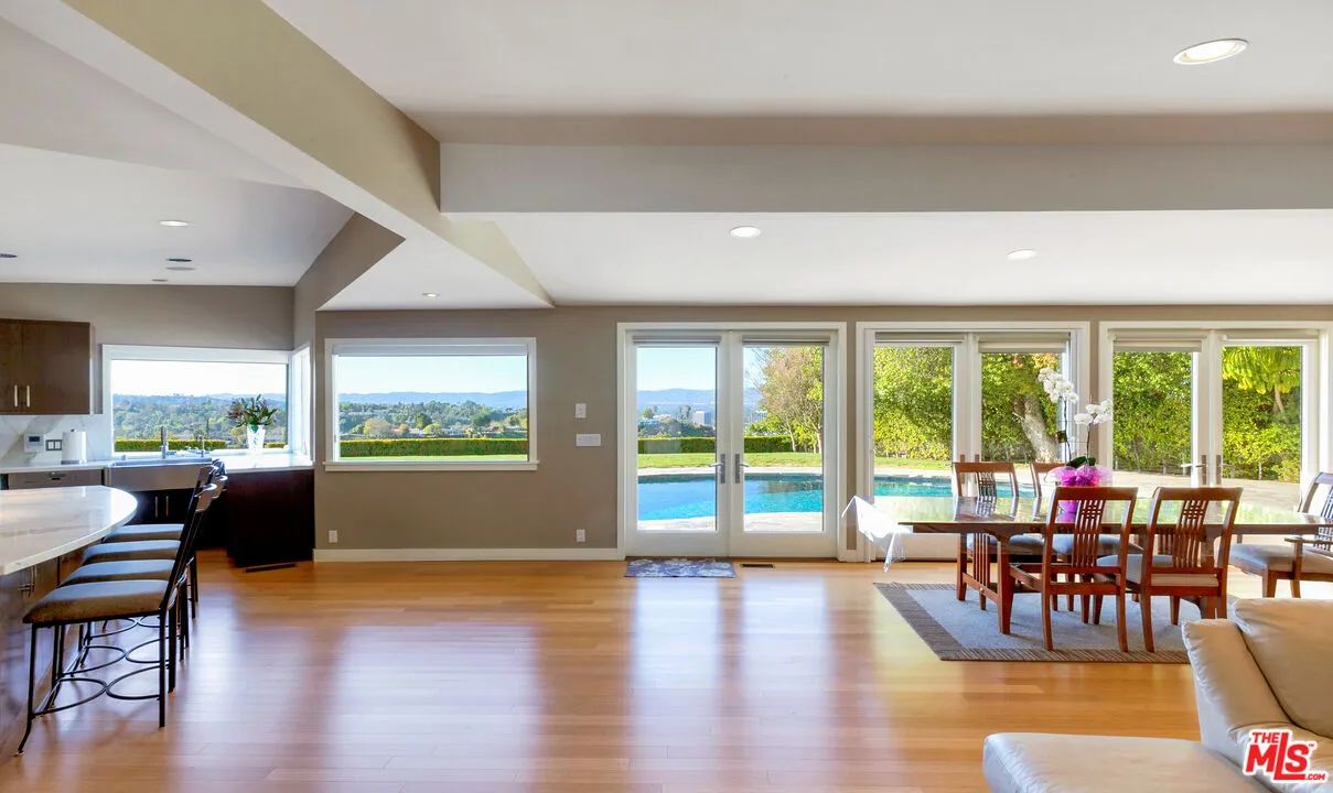 $2,590,000 | 3921 Cody Road, Sherman Oaks, CA 91403