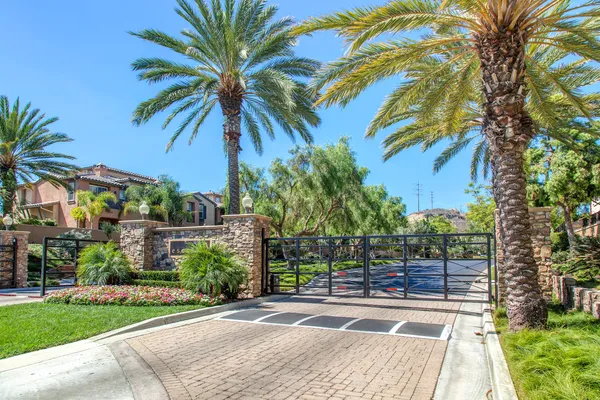 $1,025,000 | 2734 Piantino Circle, San Diego, CA 92108