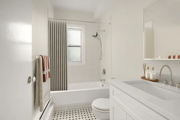 $9,950 | 77 Park Avenue, Unit 16G | Murray Hill