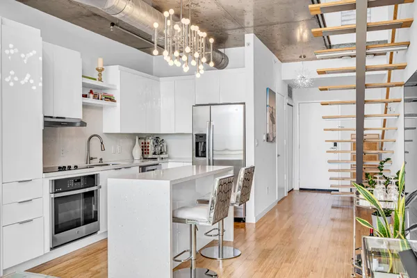 $419,999 | 690 Southwest 1st Court, Unit 1709, Miami, FL 33130