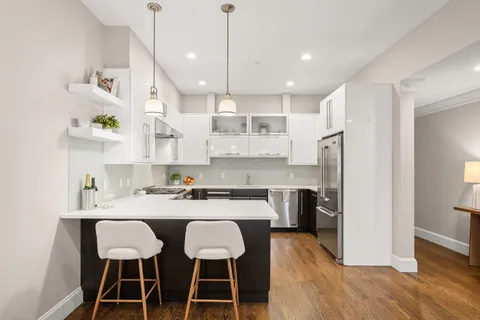 Contact Agent | Beacon Street, Brookline, MA 02446