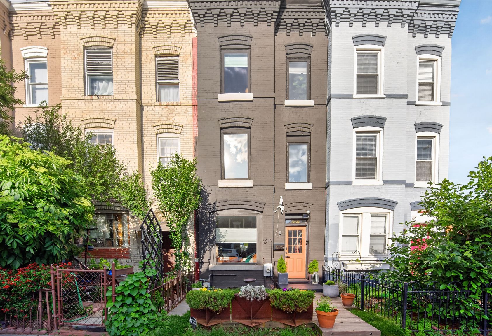 1023 6th Street Northeast Washington, DC 20002 - Photo 2 of 37
