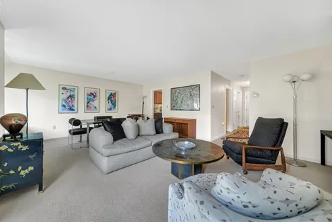 $850,000 | 160 Pine Street, Unit 16, Auburndale, MA 02466