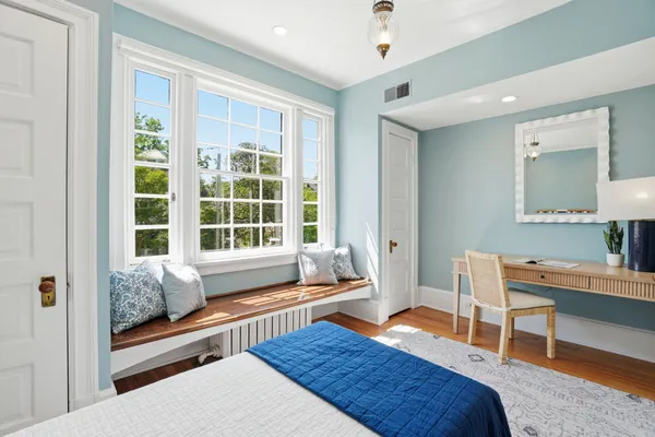 Contact Agent | Highland Place Northwest, Washington, DC 20008
