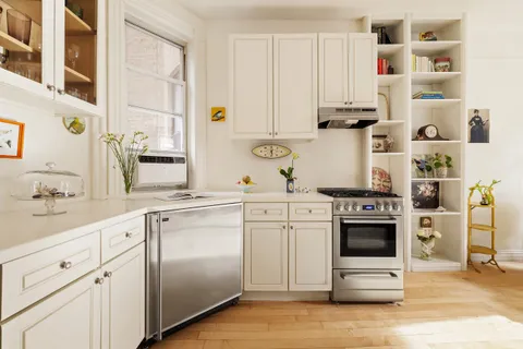 $525,000 | 633 East 11th Street, Unit 12A | East Village