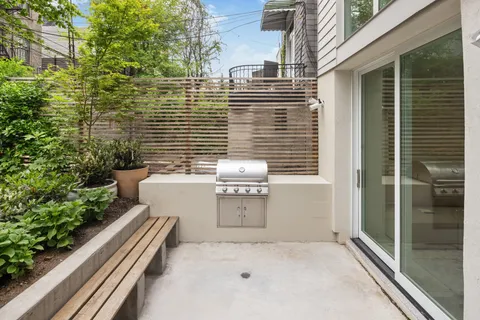 $4,850,000 | 575 A Leonard Street | Greenpoint