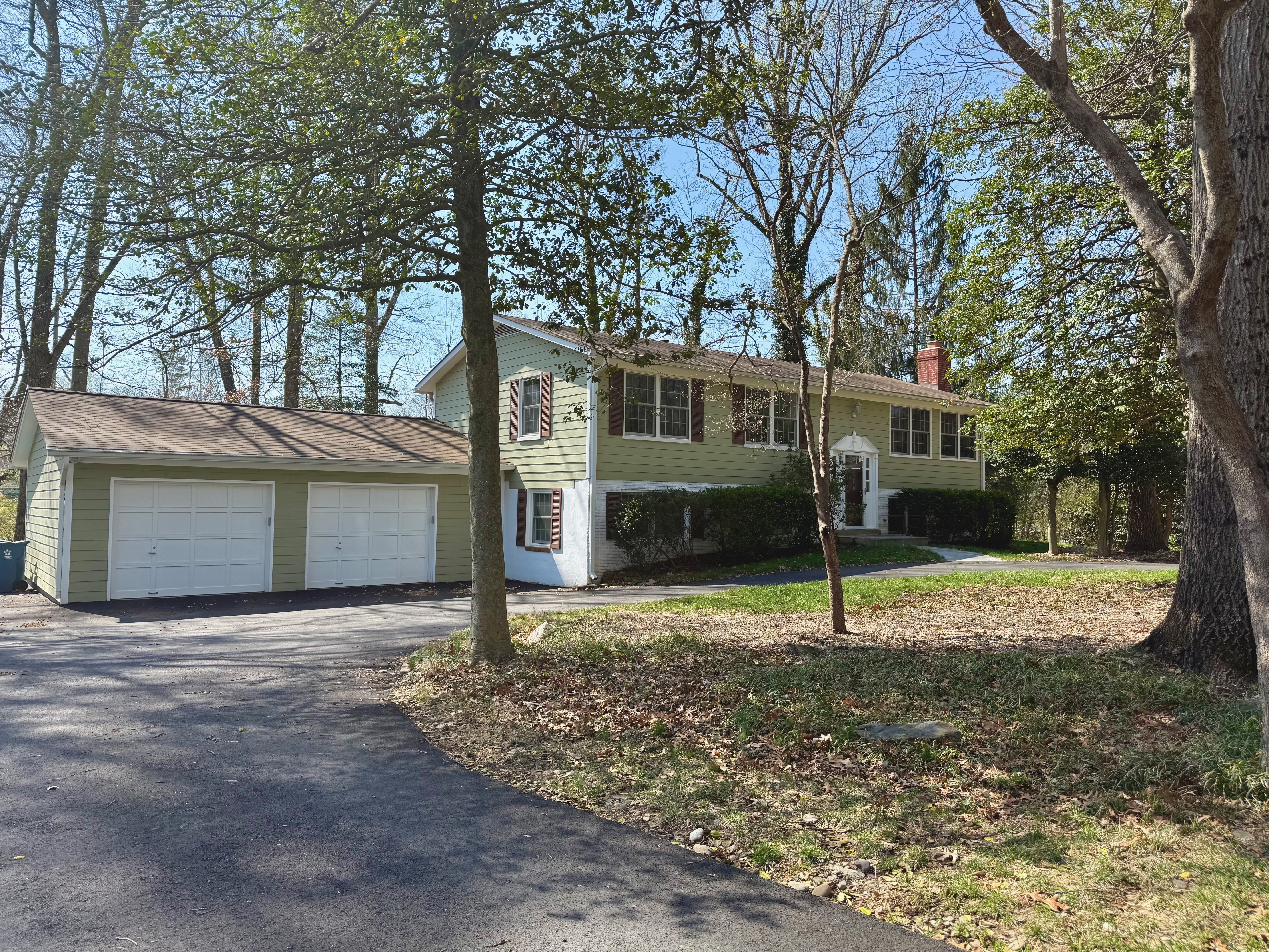 10807 Winter Corn Lane Reston, VA 20191 - Photo 4 of 10