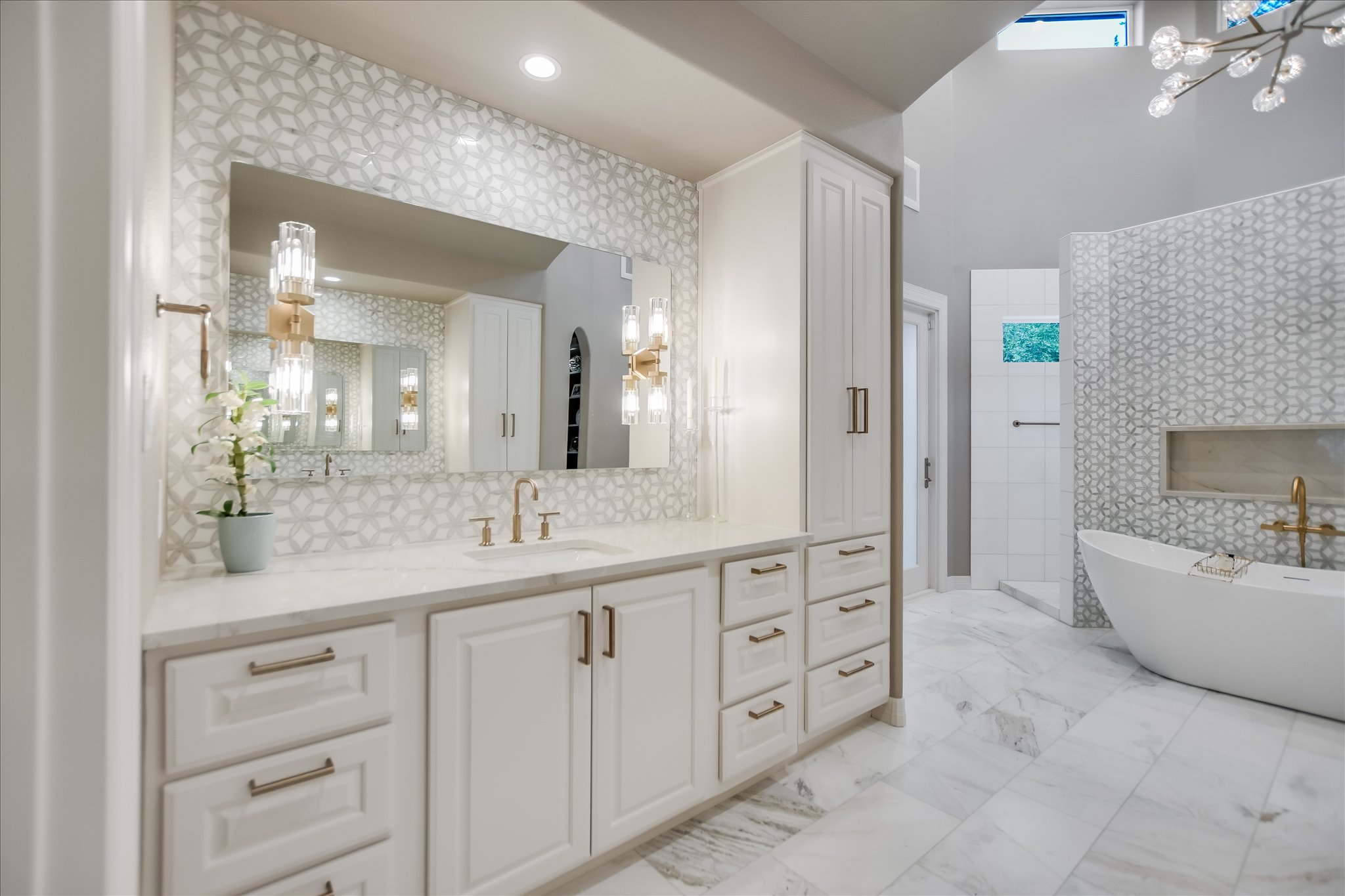 1422 Palomino Ridge Drive Austin, TX 78733 - Photo 24 of 60 a bathroom with a granite countertop sink mirror and bathtub