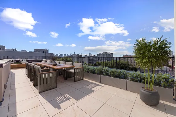 $2,195,000 | 124 Washington Avenue, Unit 4C | Clinton Hill