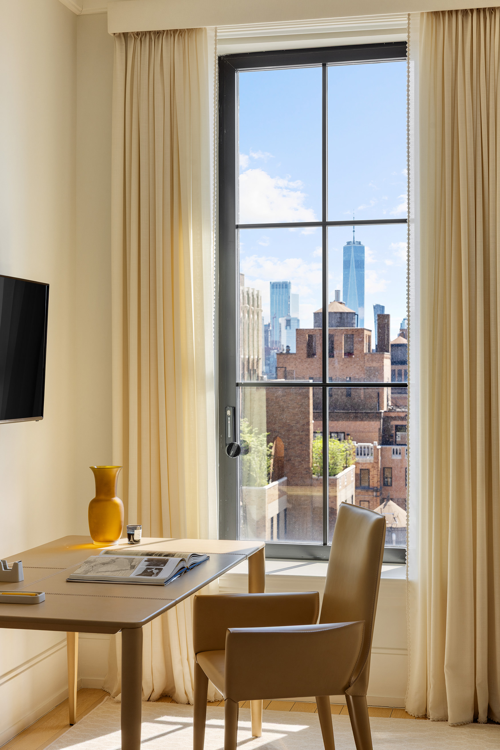 212 West 18th Street, Unit 15A Manhattan, NY 10011 - Photo 11 of 23