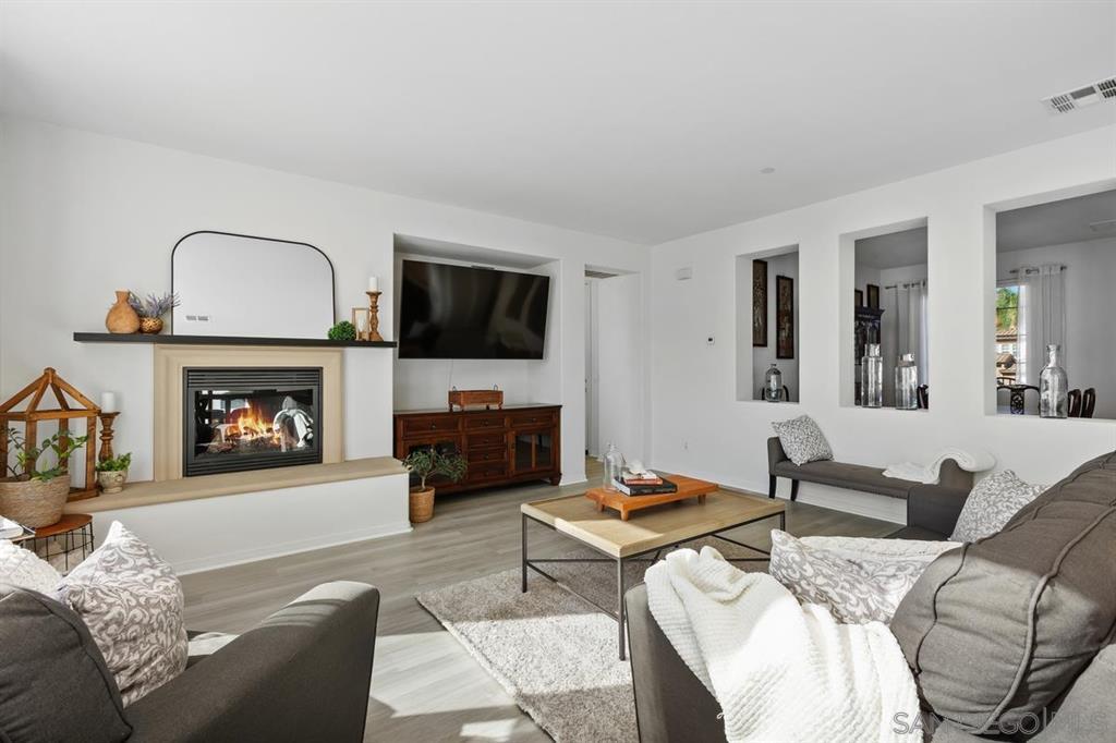 475 Taylor Drive Oceanside, CA 92056 - Photo 7 of 27