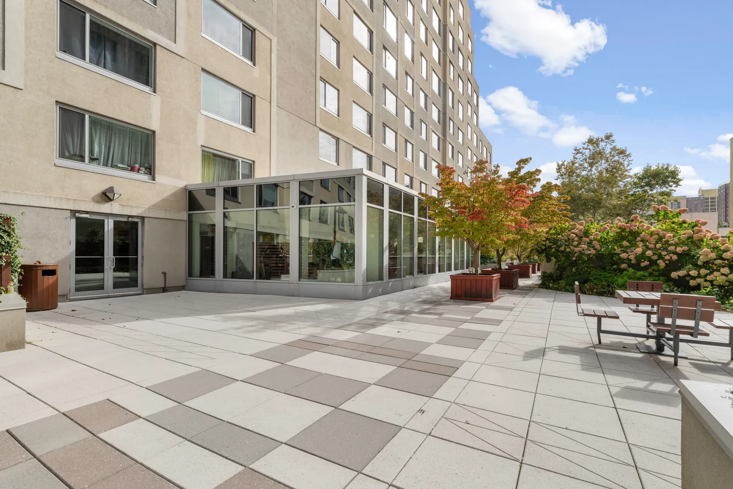 $949,000 | 40 West 116th Street, Unit A916 | Harlem