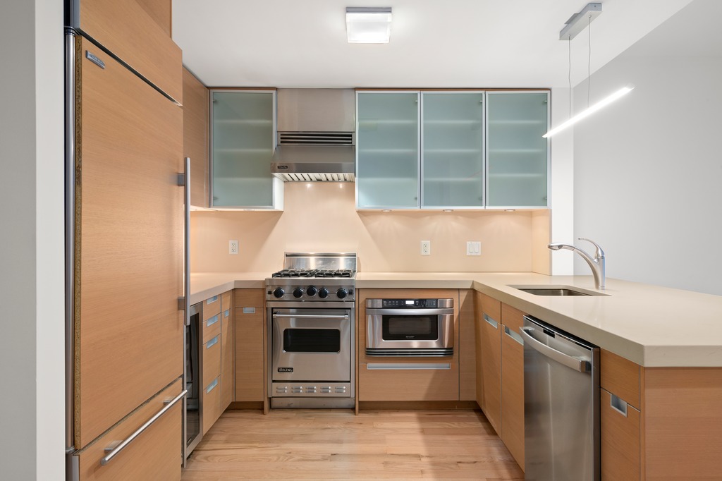 462 West 58th Street, Unit 3F Manhattan, NY 10019 - Photo 4 of 12