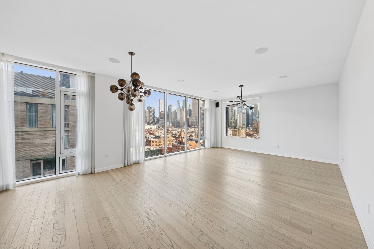 $16,000 | 505-513 West 43rd Street, Unit PHK | Hell's Kitchen