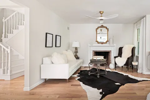 $5,950,000 | 89 Cobb Road, Water Mill, NY 11976