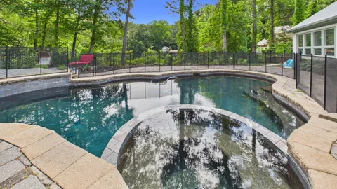 Contact Agent | 10 Quarry Lake Court, Sandy Springs, GA 30342