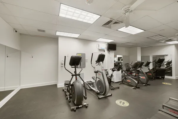 $5,100 | 4201 Cathedral Avenue Northwest, Unit 114W, Washington, DC 20016