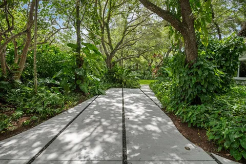 $10,000,000 | Address Upon Request, Pinecrest, FL 33156