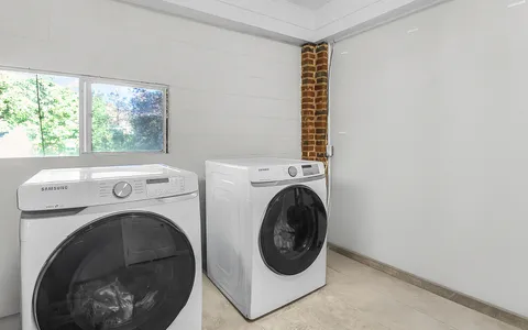 $550,000 | 712 Columbus Drive, Savannah, GA 31405