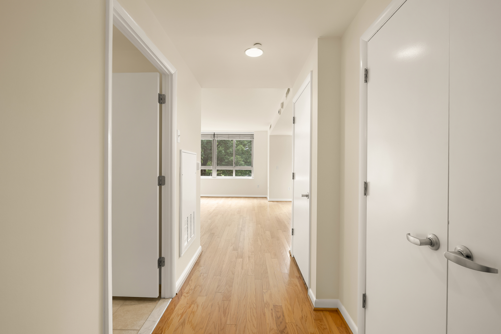 350 G Street Southwest, Unit N323 Washington, DC 20024 - Photo 4 of 22