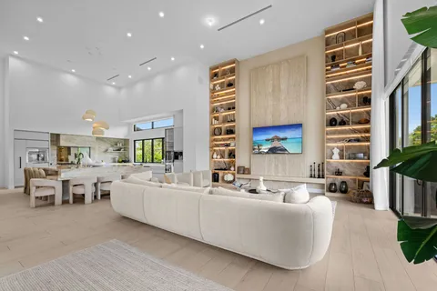 $5,985,000 | 14910 Southwest 16th Court, Davie, FL 33325