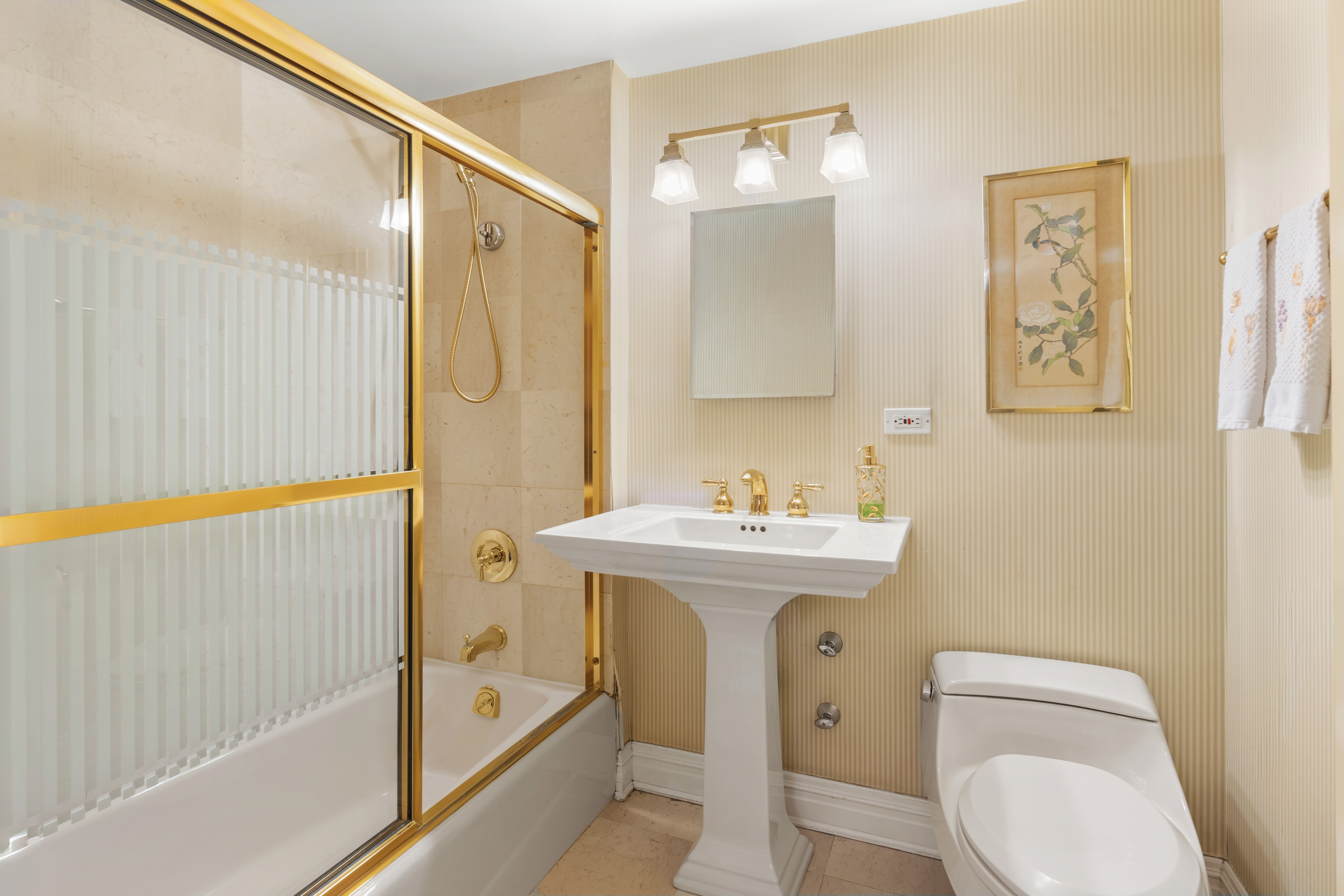 110 East 57th Street, Unit 4FG Manhattan, NY 10022 - Photo 13 of 23