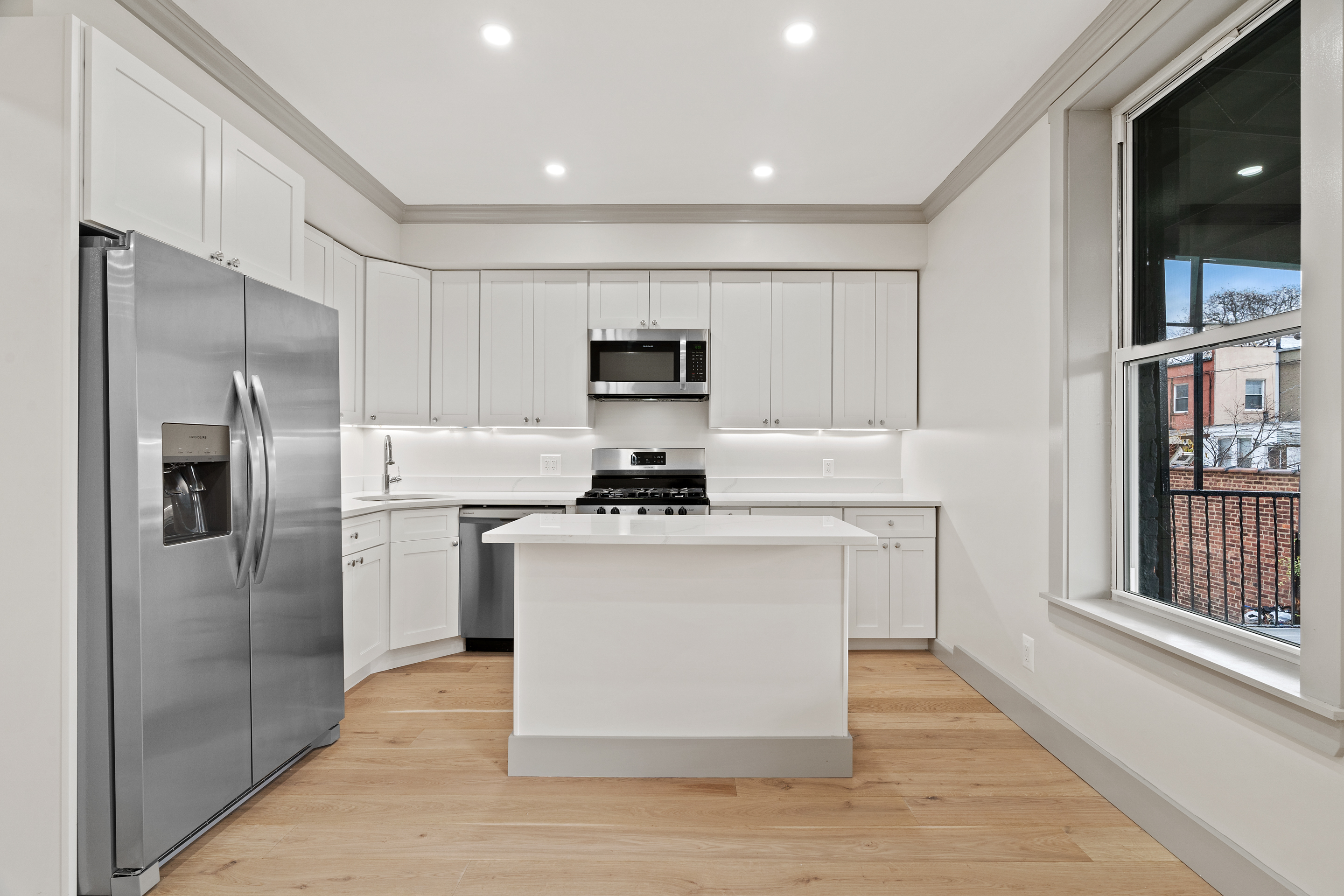 3416 Irwin Avenue, Unit 3 Bronx, NY 10463 - Photo 3 of 52