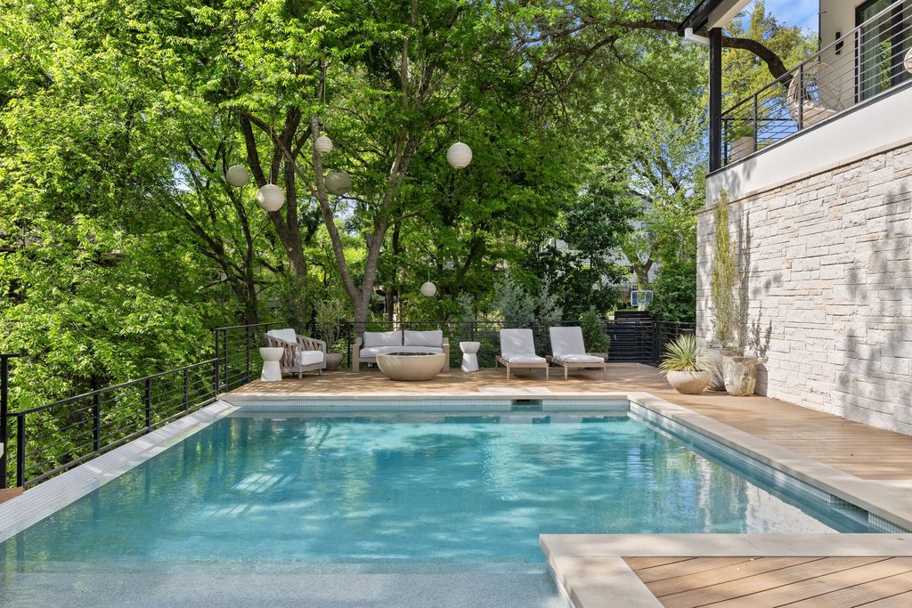 401 Honeycomb Ridge Austin, TX 78746 - Photo 27 of 34
