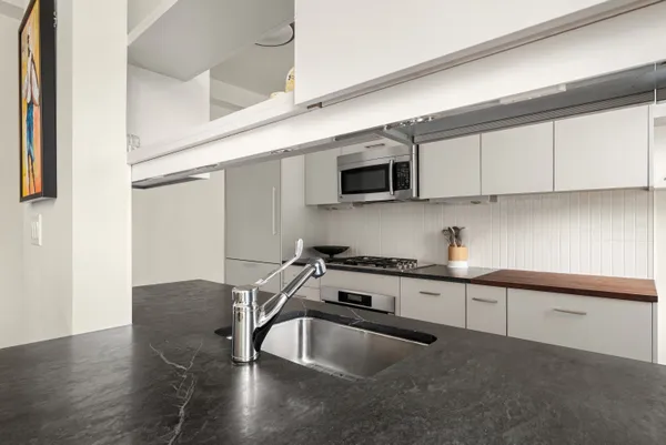 $995,000 | 100 Riverside Boulevard, Unit 8U | Upper West Side