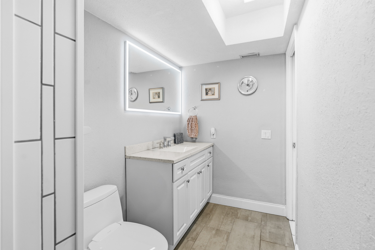 7140 Northwest 10th Court Plantation, FL 33313 - Photo 26 of 43