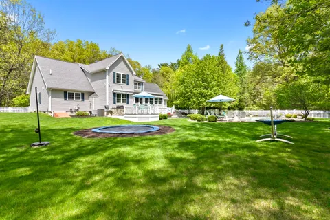 Contact Agent | 5 Jamaica Lane, Haverhill, MA 01830