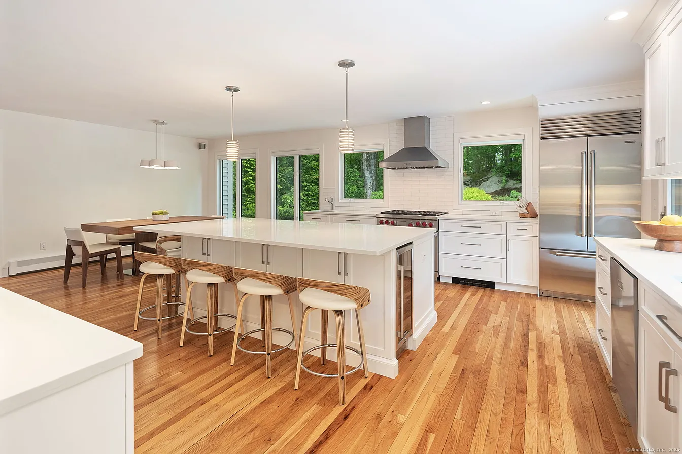 78 Pin Oak Lane Wilton, CT 06897 - Photo 9 of 37