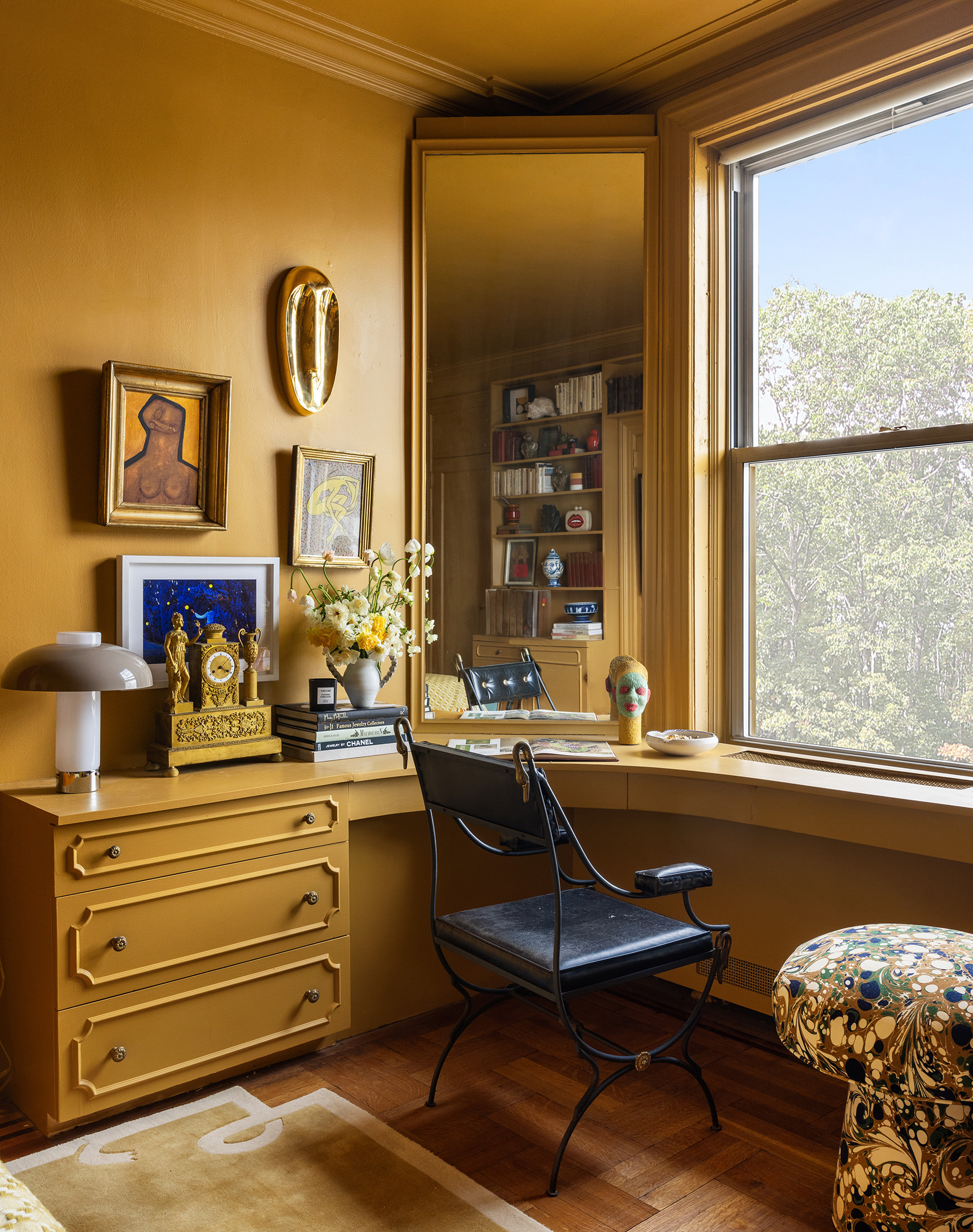 1136 5th Avenue, Unit 6A Manhattan, NY 10128 - Photo 39 of 44 a living room with furniture and a large window