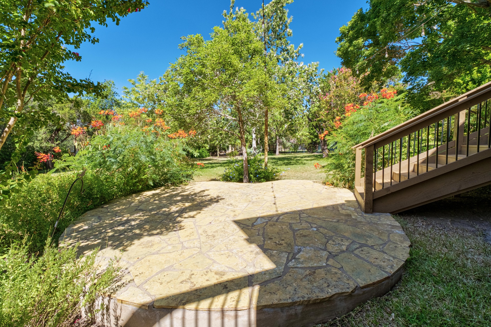 16200 Spillman Ranch Loop Austin, TX 78738 - Photo 38 of 45